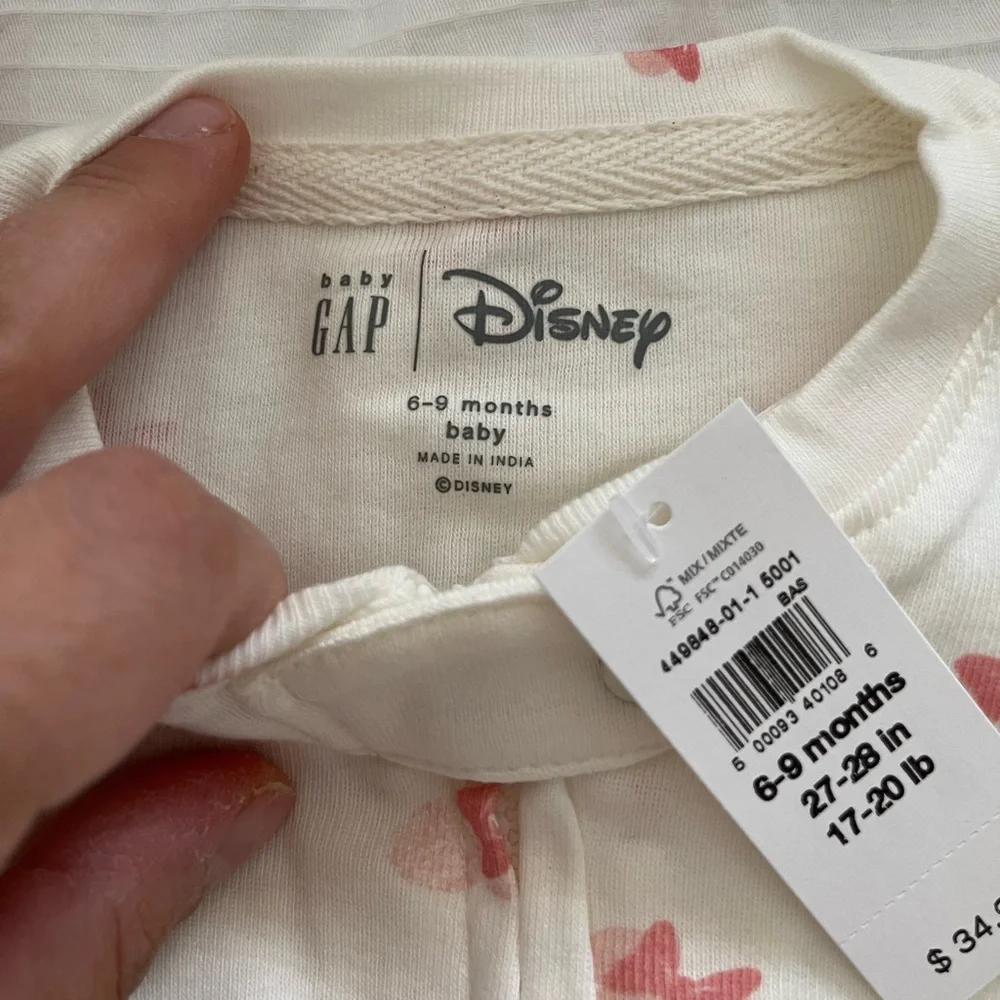 Baby Gap Disney/ Minnie Mouse footsie pajamas size 6-9 months